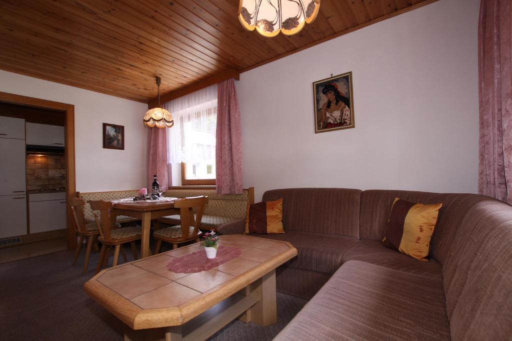 Landhaus Tschafein Galtuer Ngoại thất bức ảnh